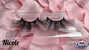 5D lashes Nicole